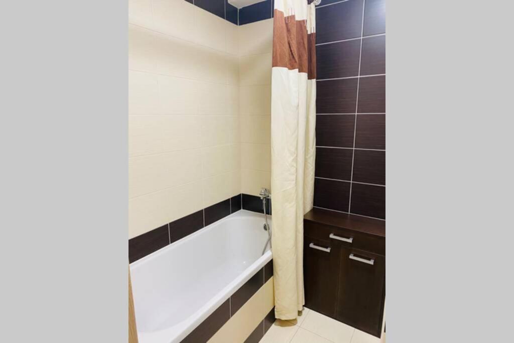 Apartman Solax, Ucnovska 8, Kosice Saca Exteriör bild