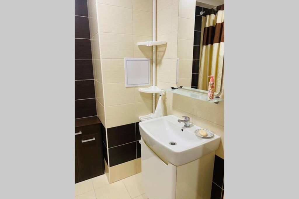 Apartman Solax, Ucnovska 8, Kosice Saca Exteriör bild